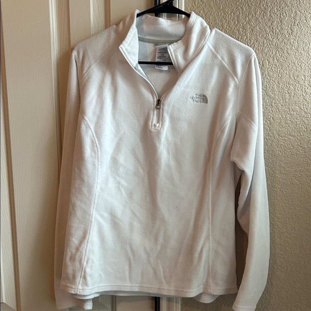 The North Face Classic White Fleece Pullover